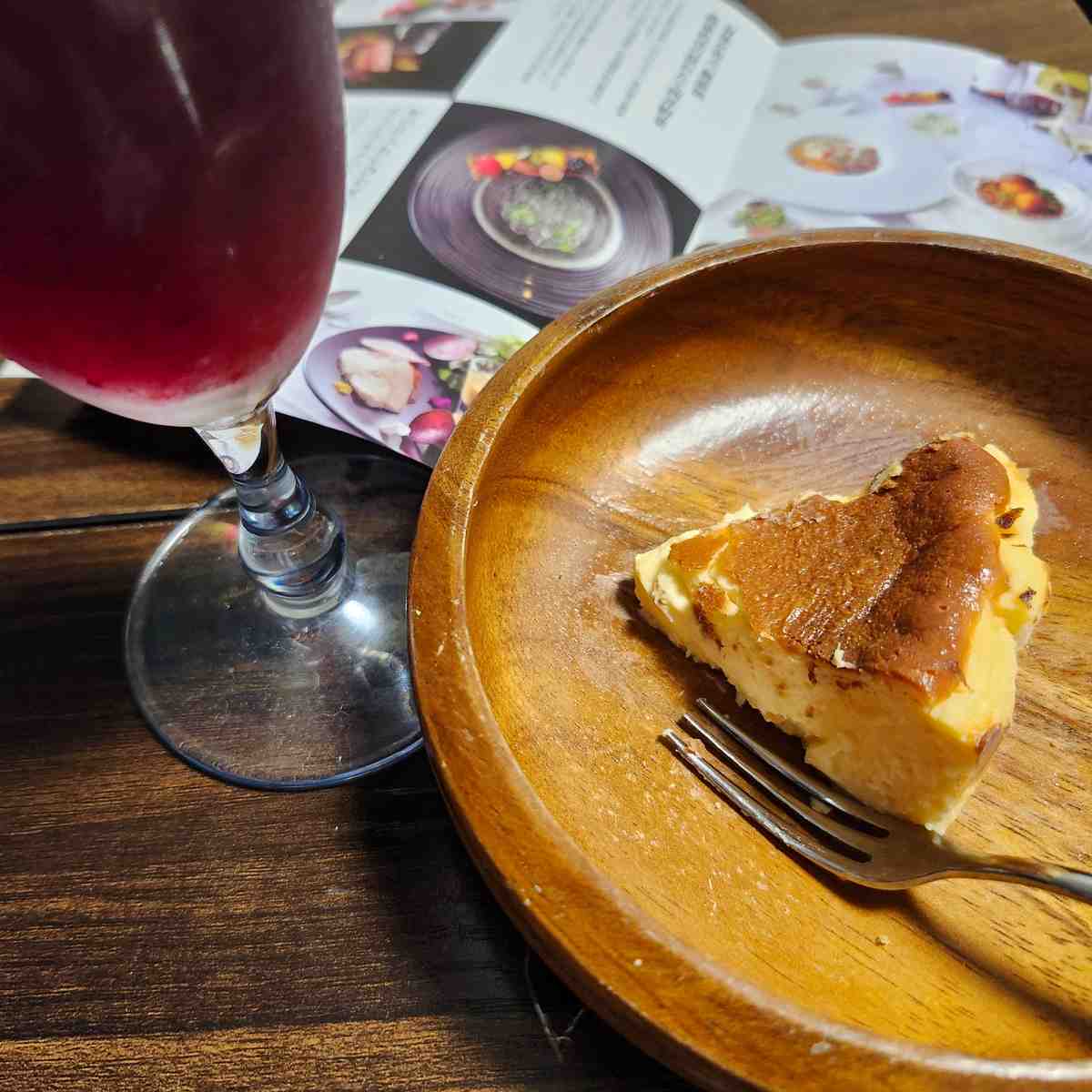 濃厚バスク風チーズケーキ
Ristorante Renata（リストランテレナータ）