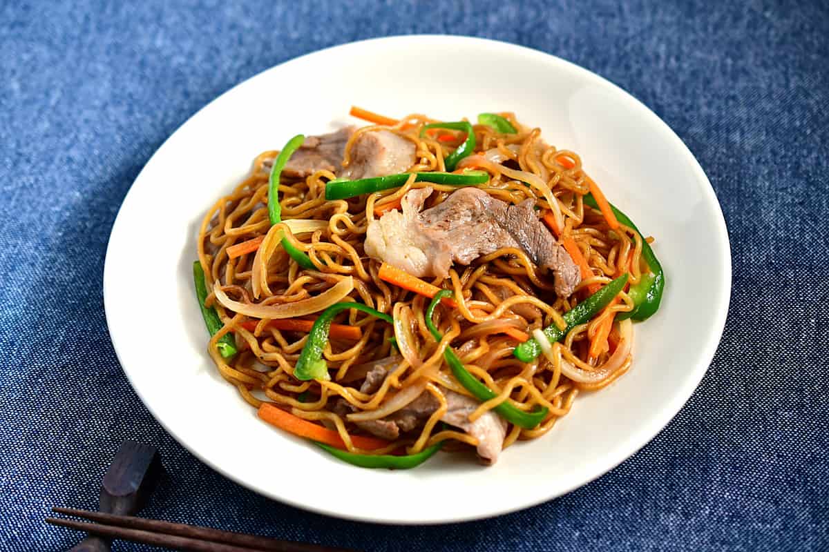 冷凍ピーマンを使った焼きそば