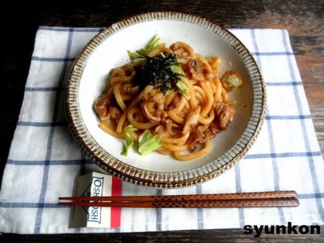 簡単！レンジで一発「みそバター焼きうどん」レシピ【テレビ紹介レシピ】