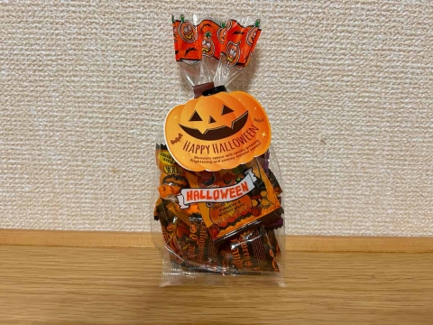 カルディのハロウィンお菓子がコスパ抜群！ラッピング済みで便利な「スイーツパック」