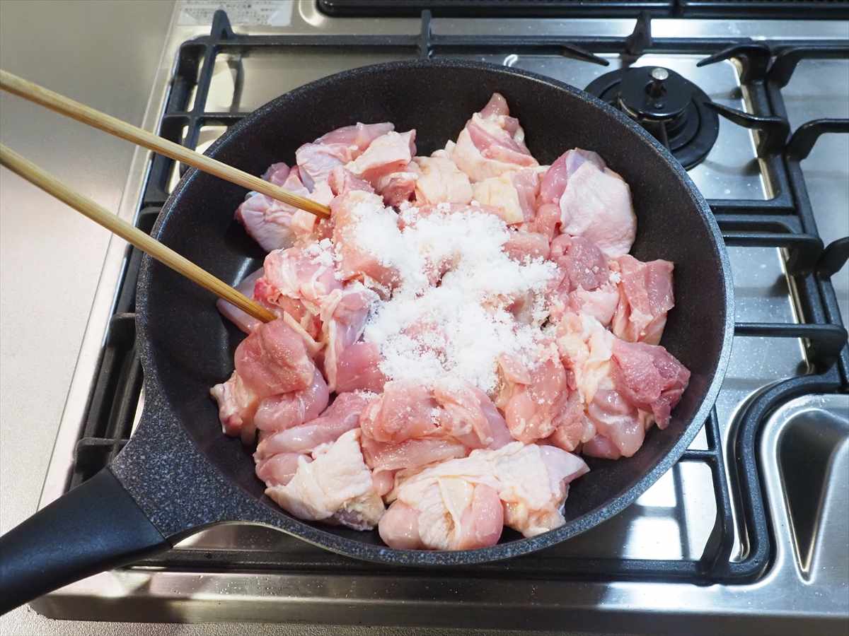 フライパン一つで鶏もも肉1㎏のポン酢煮