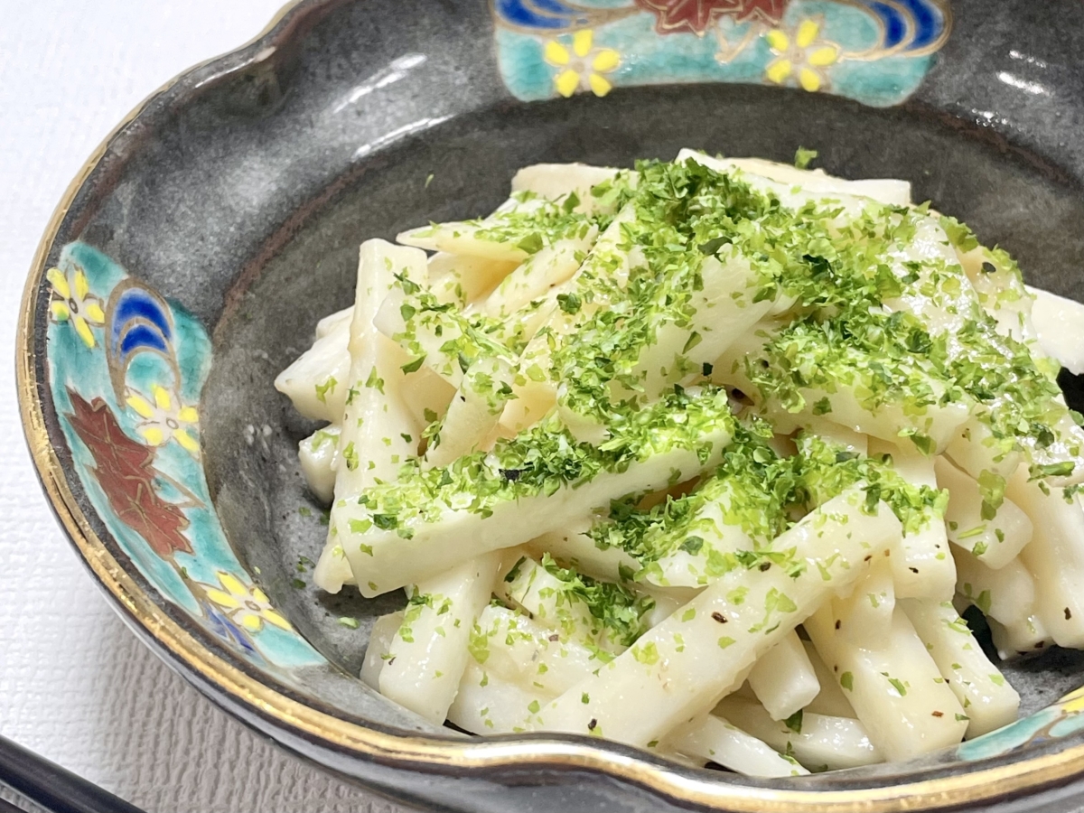 10分で完成！シャキシャキ食感がクセになる「長芋のガーリックめんつゆ炒め」