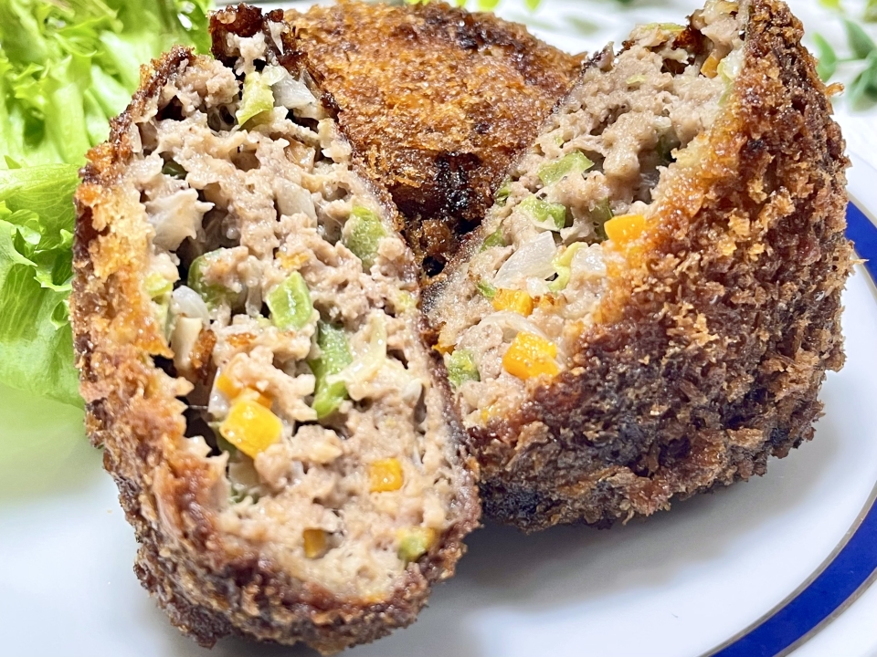 揚げたてサックサク！おうちで絶品「メンチカツ」の作り方