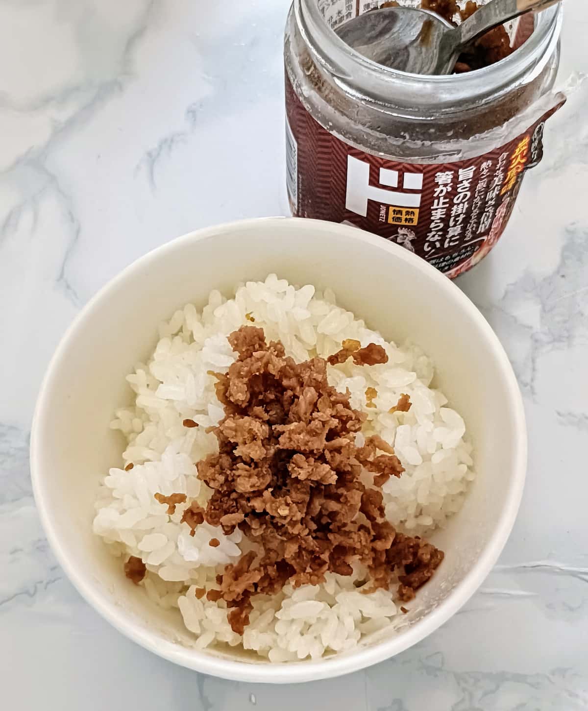 ご飯がいくらあっても足りない！ドンキ「炭火焼き風鶏そぼろ」はおいしくてアレンジも◎