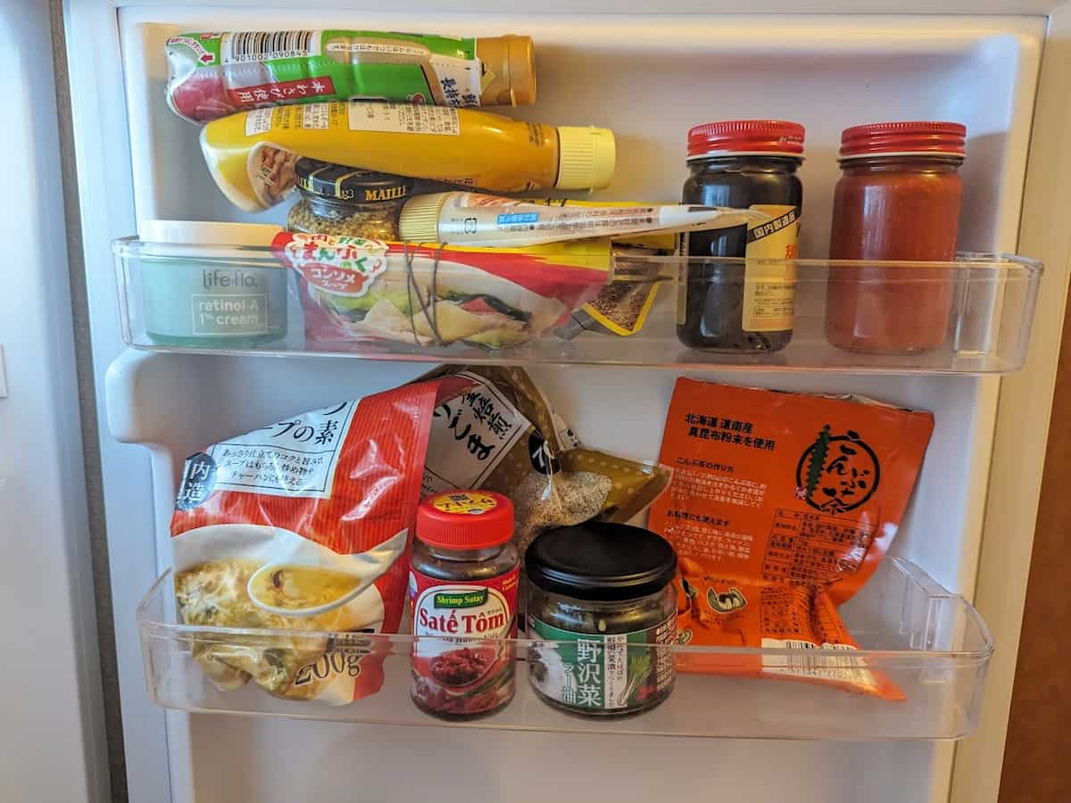 ダイソー ドアポケット用仕切り2P 使用例(冷蔵庫)