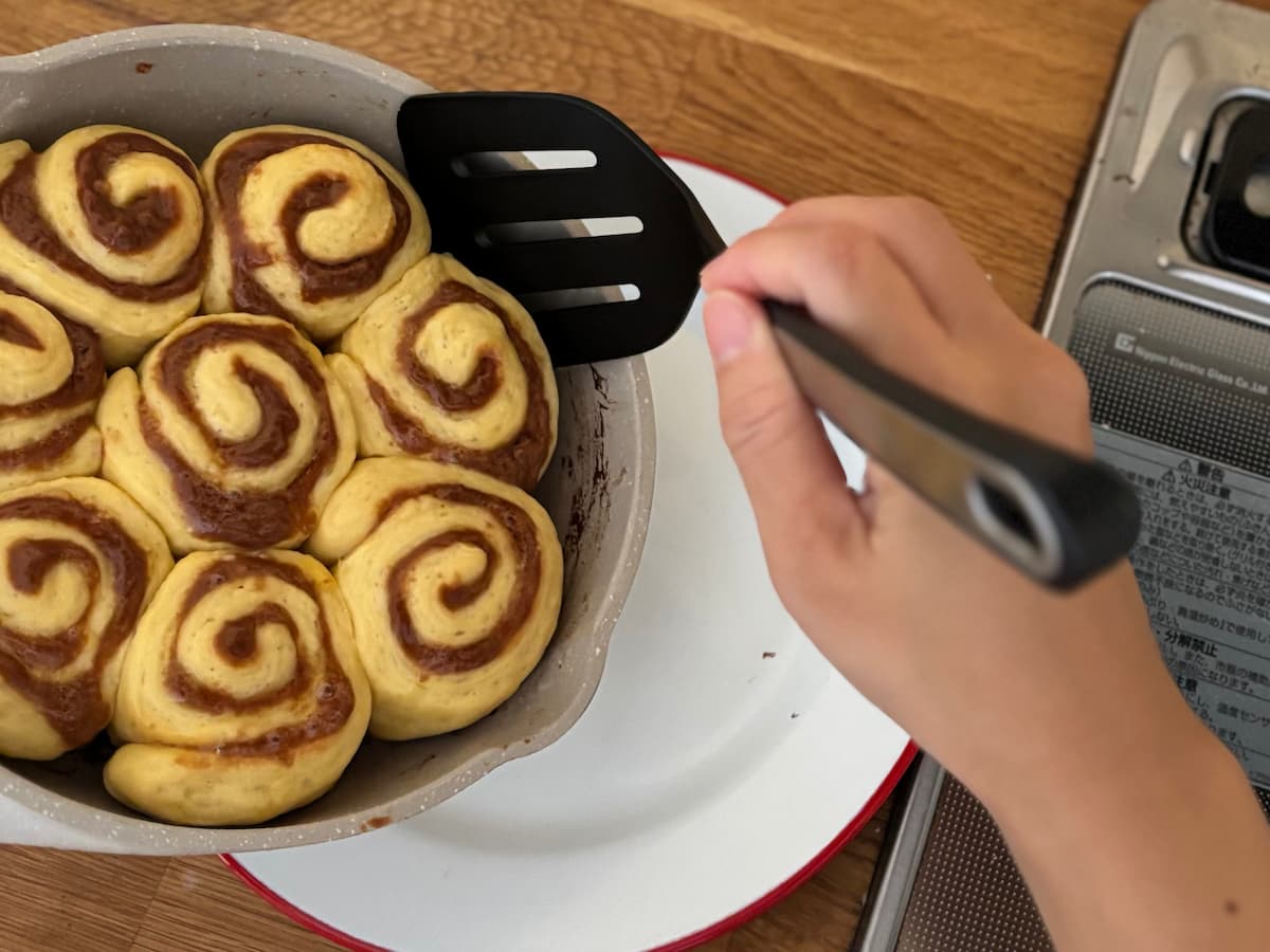 シナモンロール フライパン パン作り 簡単パンレシピ