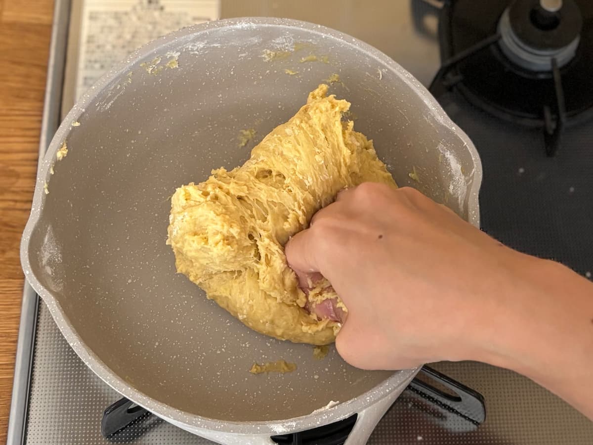 シナモンロール フライパン パン作り 簡単パンレシピ
