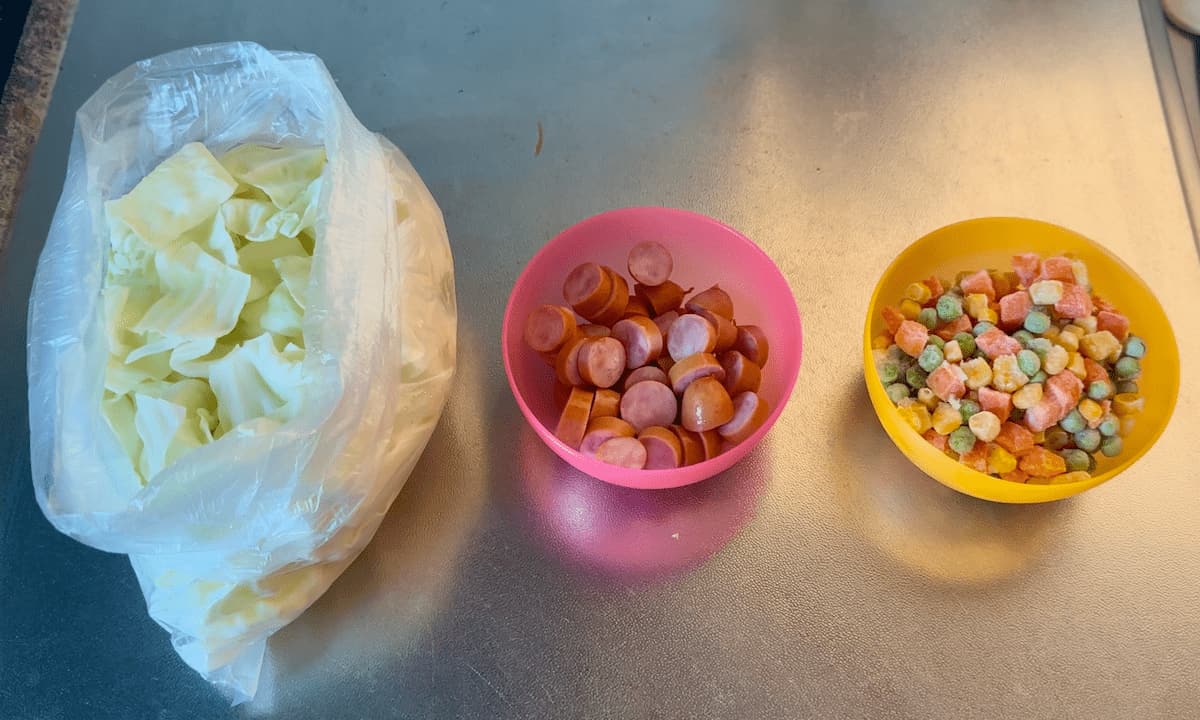 「カラフルおかずのコンソメスープ」レシピ