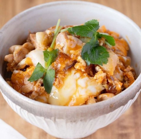 15分で絶品！人気料理家もあいかすみさんの「どんぶり」レシピ