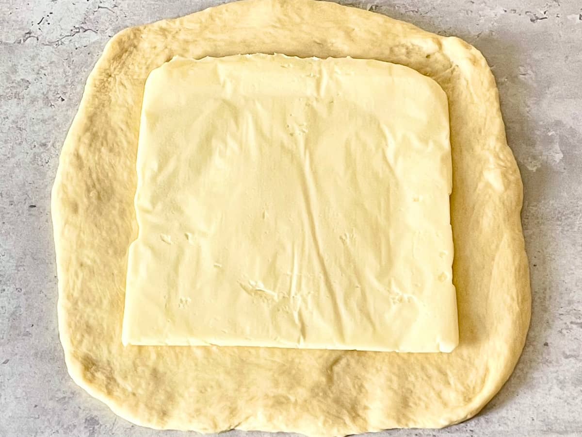 デニッシュ食パン