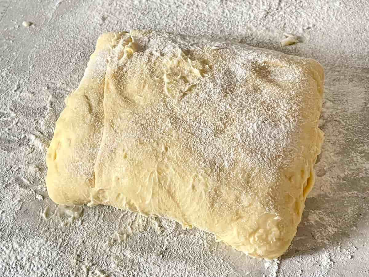 デニッシュ食パン