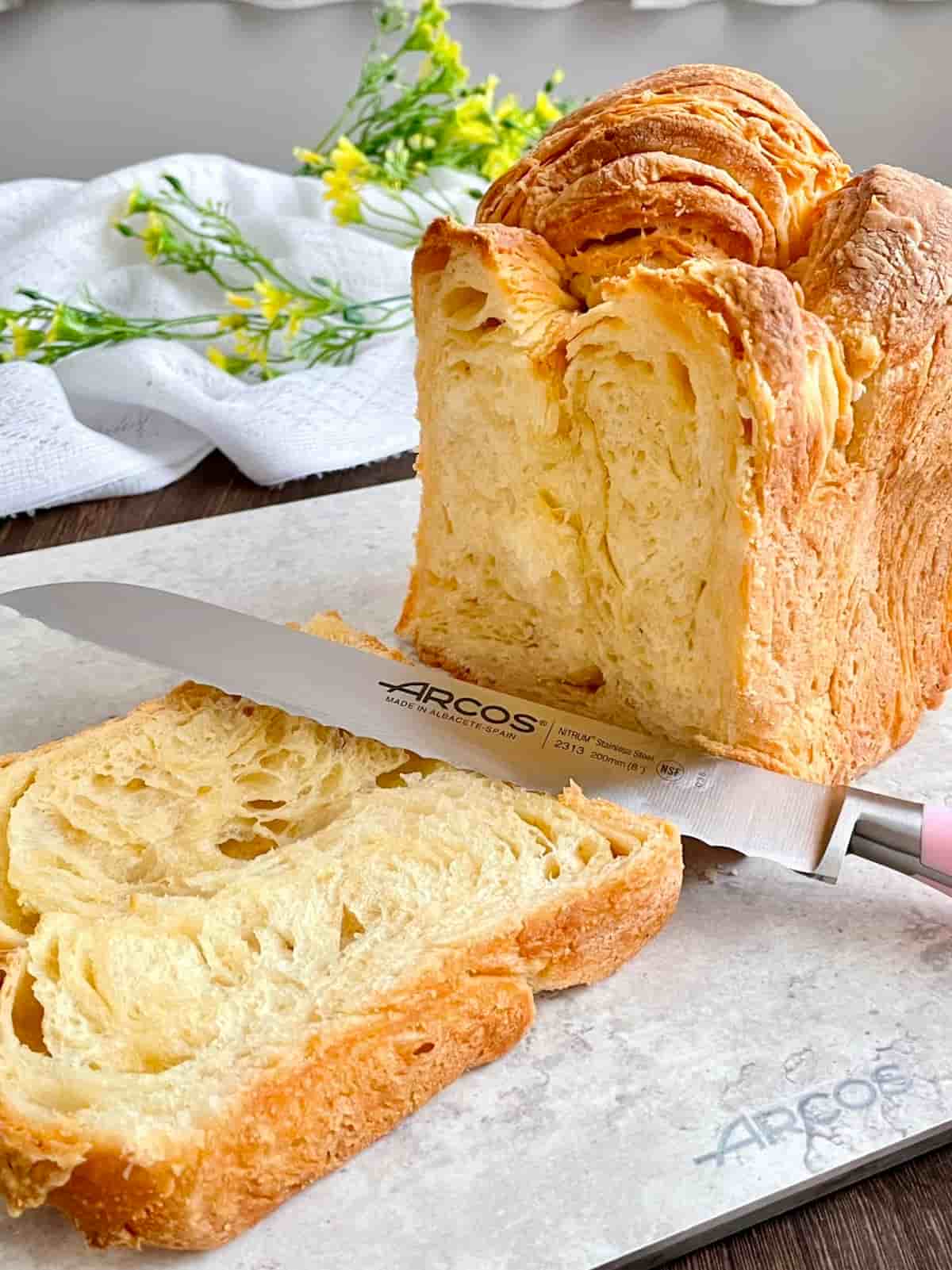 デニッシュ食パン