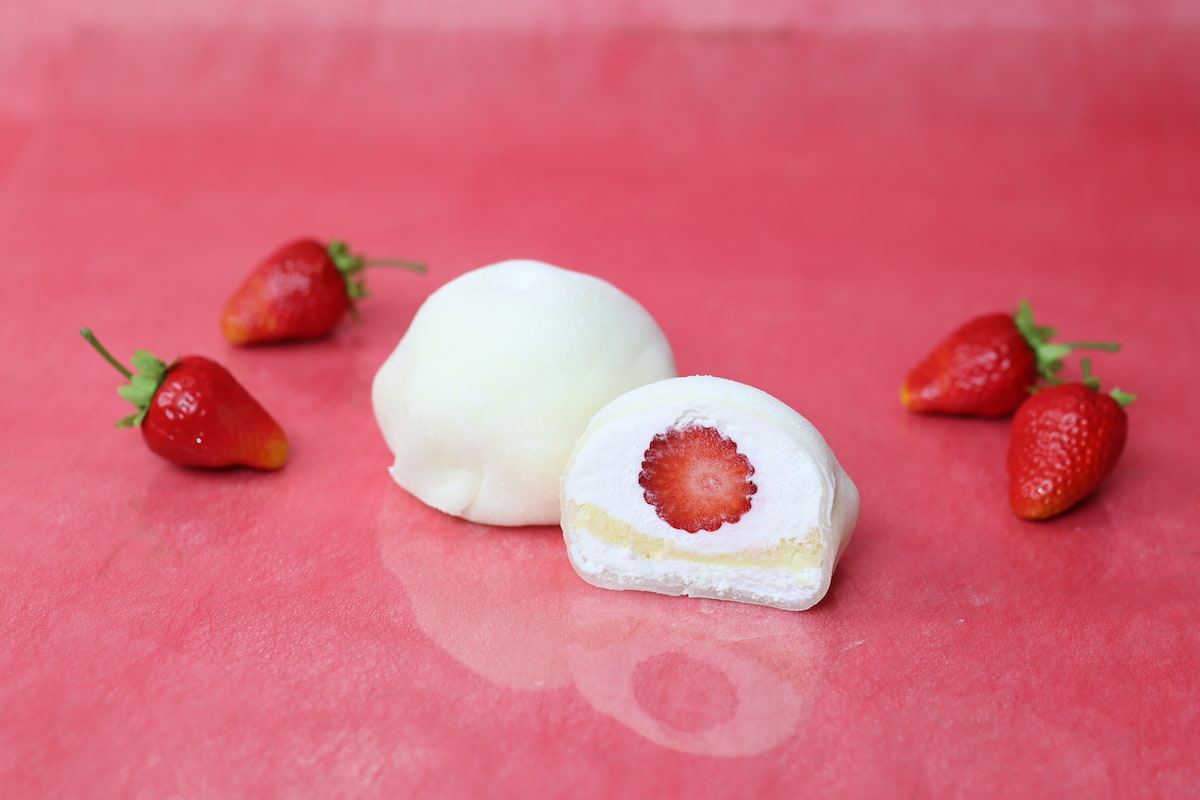 洋菓子屋さんの苺大福