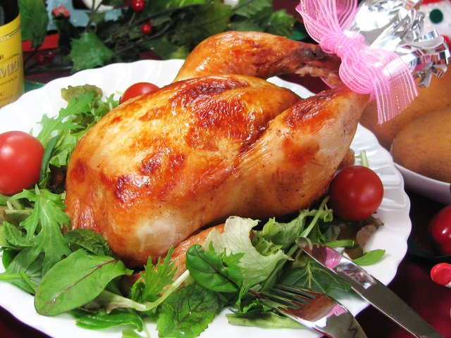 丸蒸し焼きローストチキン（2・3名分）／水郷のとりやさん