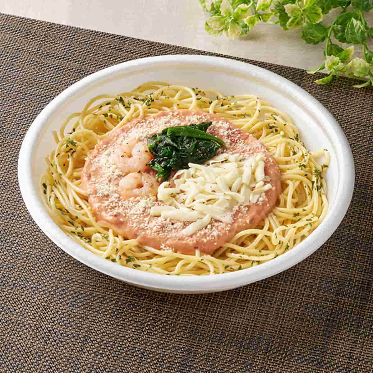 トマトクリームパスタ