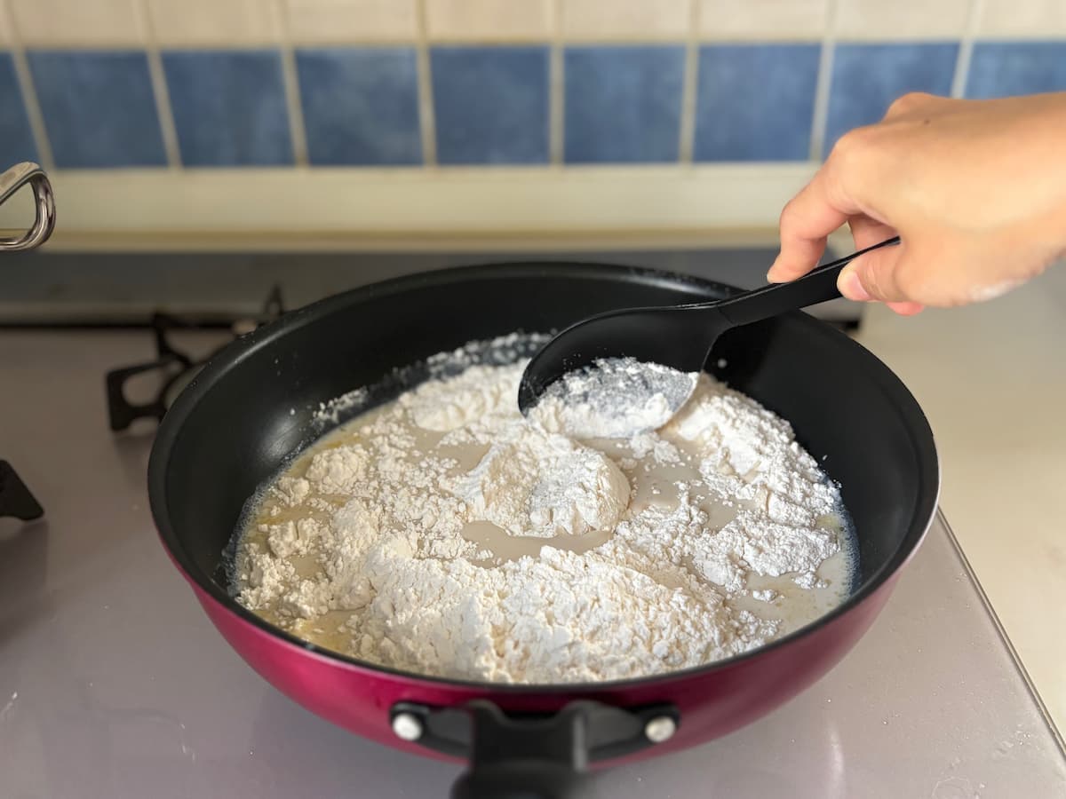 フライパン　簡単レシピ　パン作り　揚げパン　ワンパンレシピ　