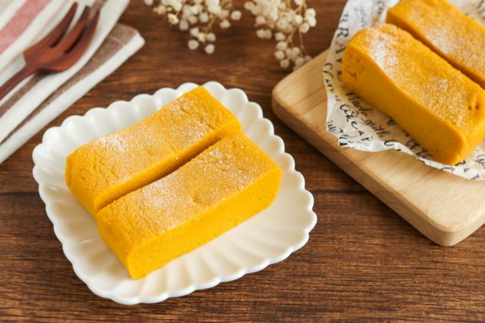 レンジで完成！豆腐でヘルシーな「濃厚かぼちゃケーキ」の作り方