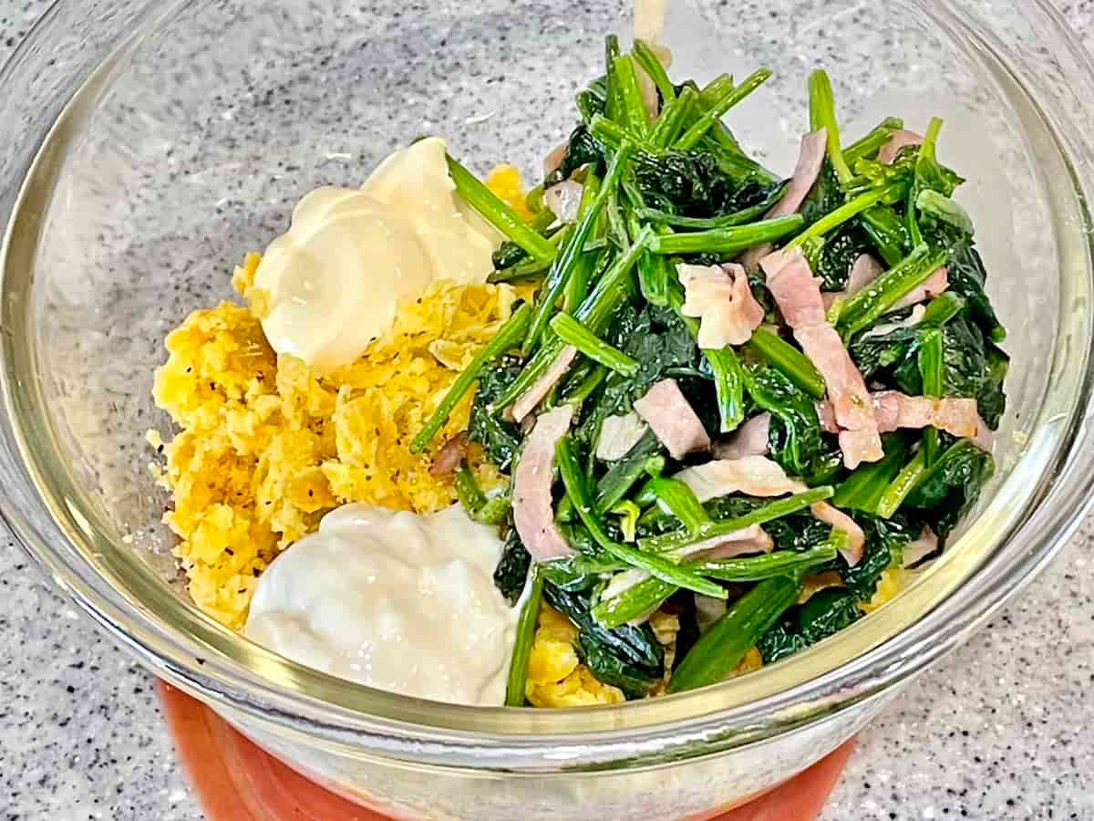 ほうれん草とベーコンのさつまいもサラダ