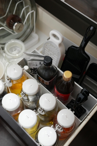 SNS総フォロワー数260万人超！まみ(mami)さん流“探し物しない”キッチンの整え方