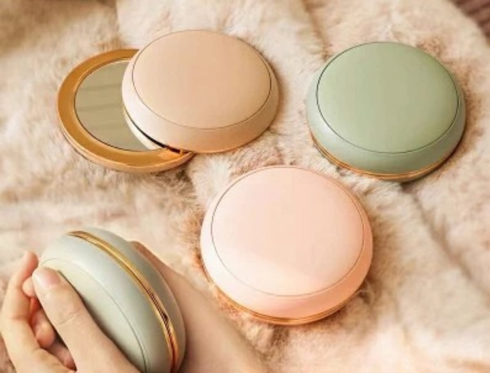 くり返し使えて便利！冬のおでかけに大活躍の「充電式カイロ」5選！