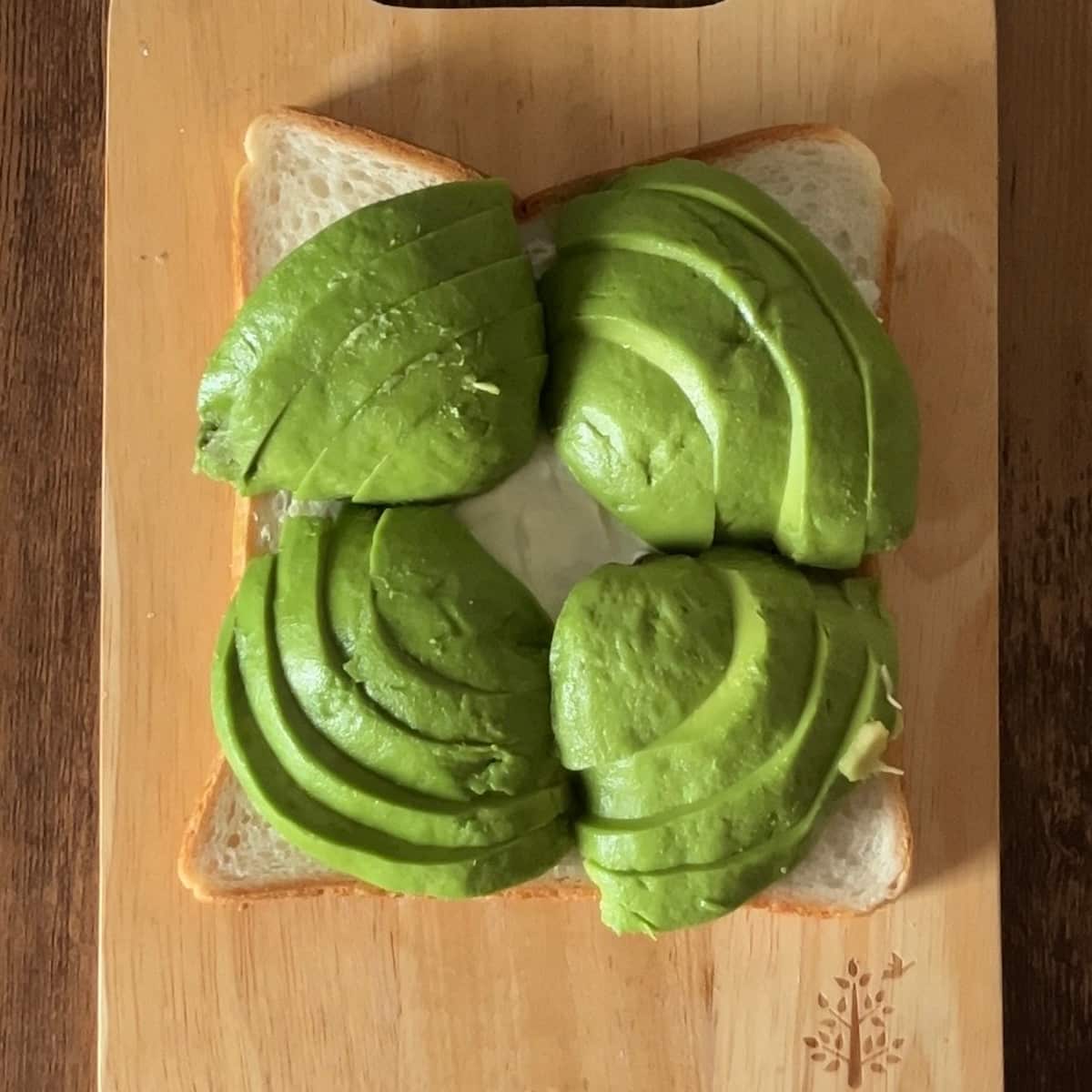 カリカリやみつきアボカドWチーズサンド