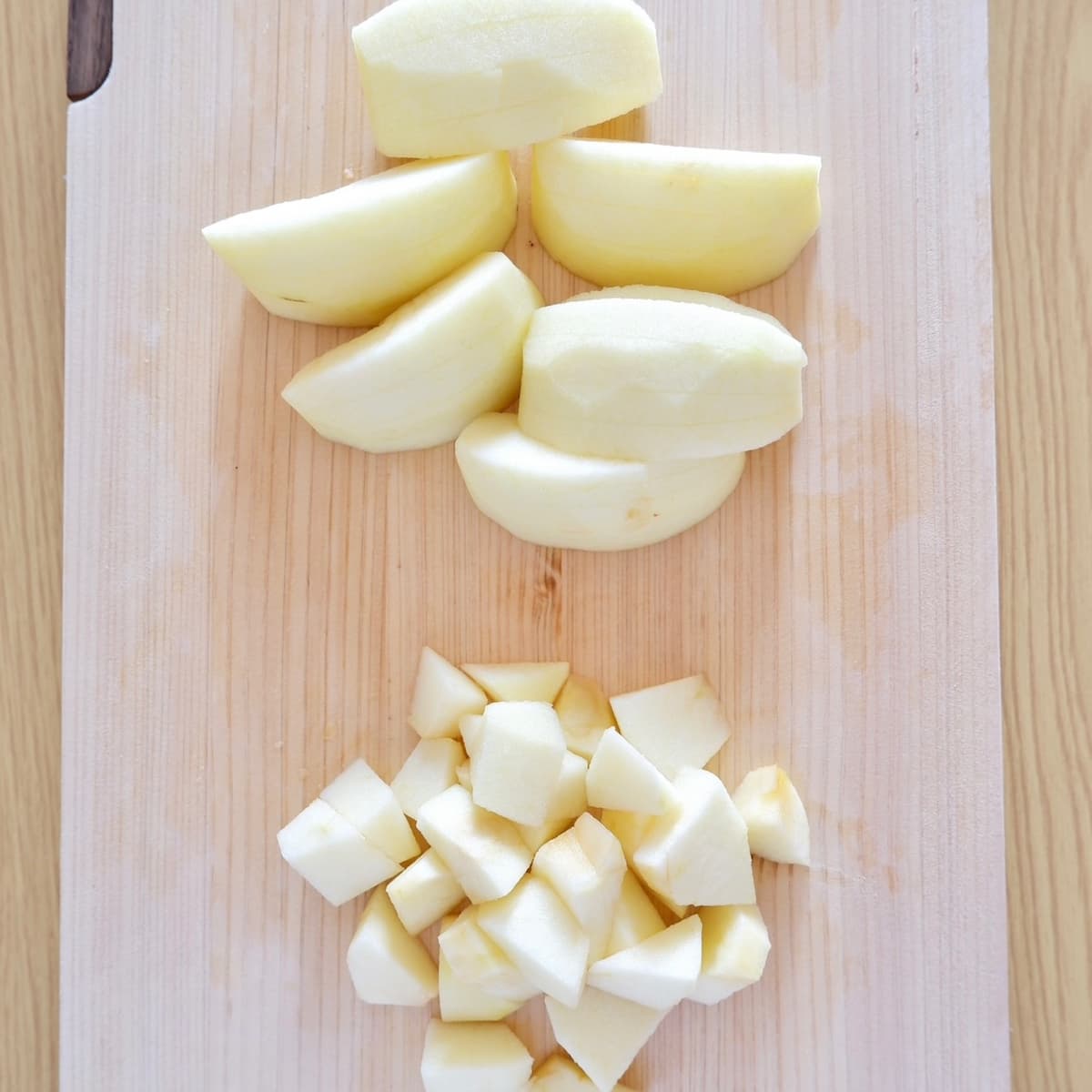 くるみとシナモンのりんごケーキ