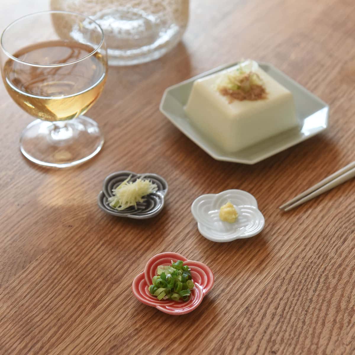 結 箸置き／小田陶器