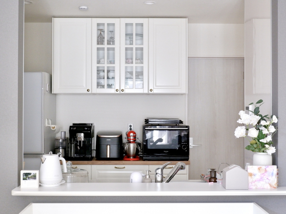 増えがちな製菓道具もスッキリ！お菓子研究家Yuriさんの収納上手なキッチン