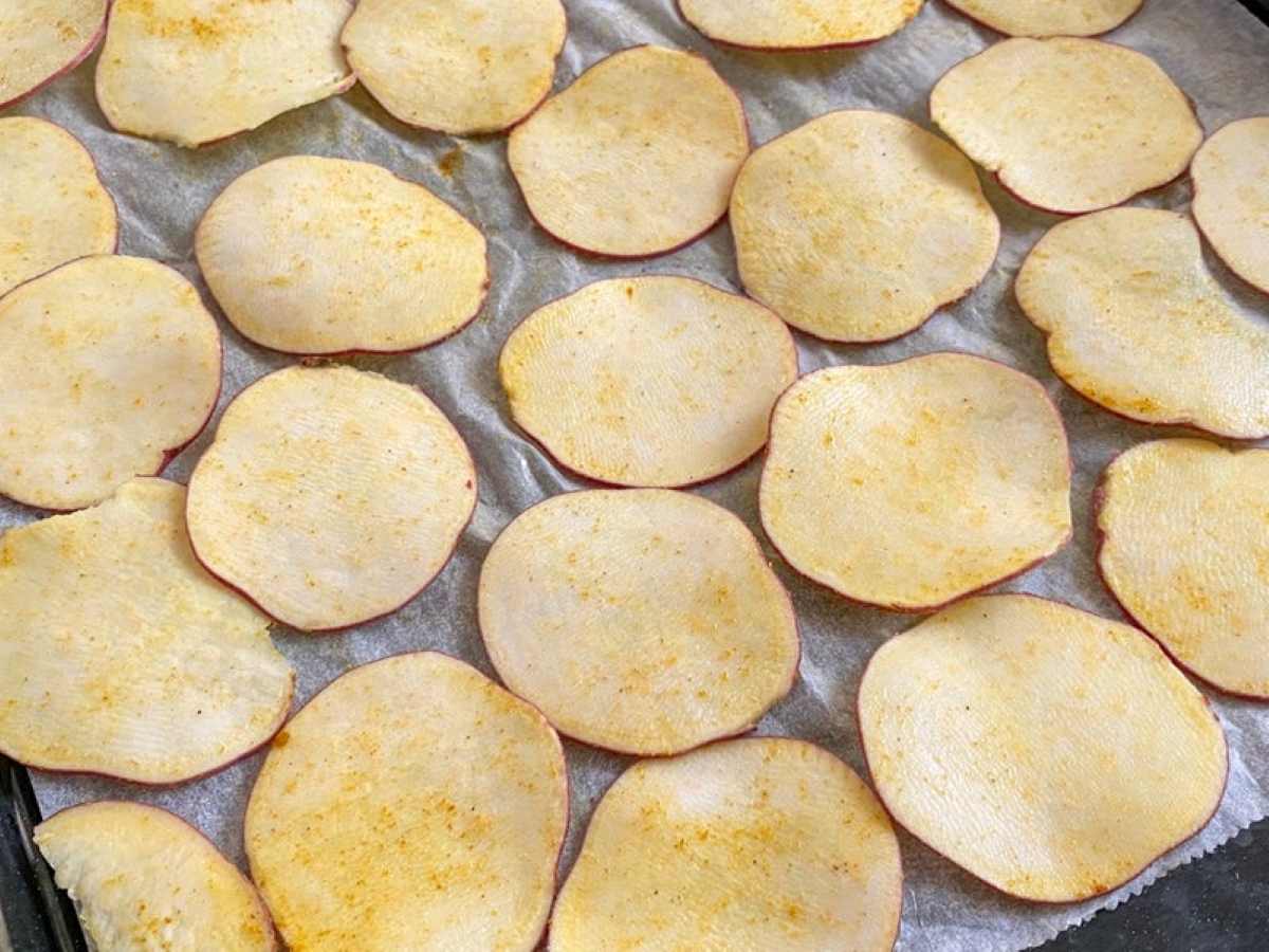 さつまいもチップス