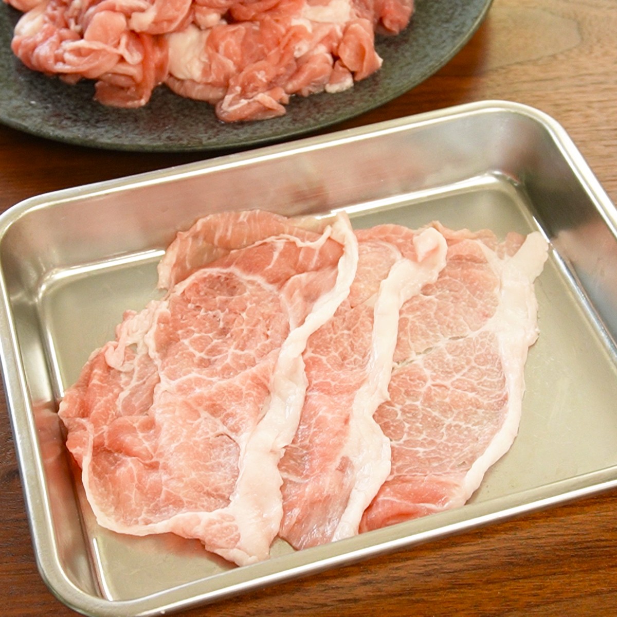 火の本豚切り落とし1枚を広げた画像