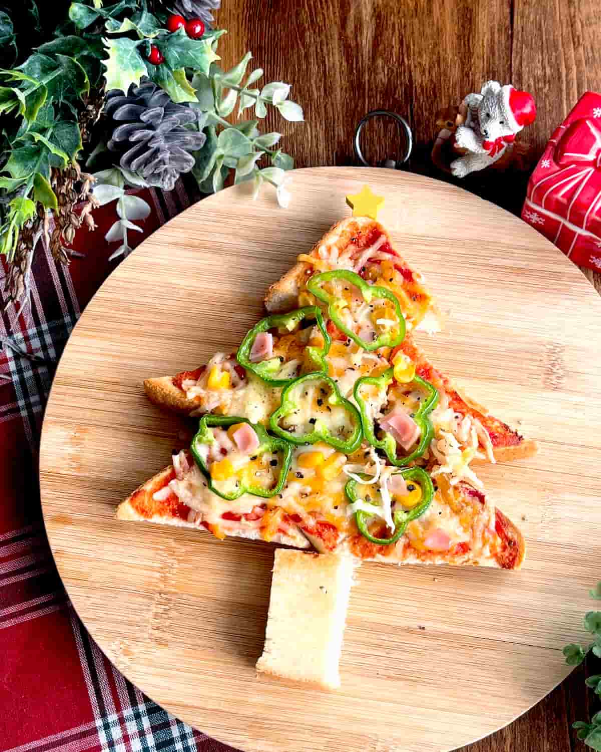 食パン1枚で作れる♪「クリスマスツリーのピザトースト」がかわいい！