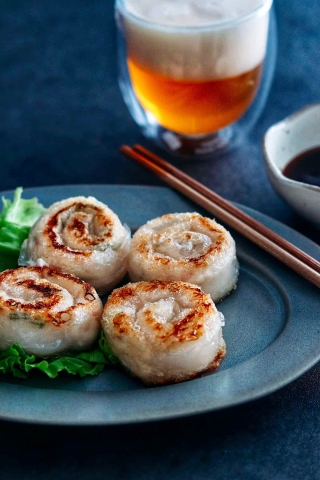 中身は豆腐なのにまるで「たこ焼き」！くるくる巻くだけの簡単レシピ