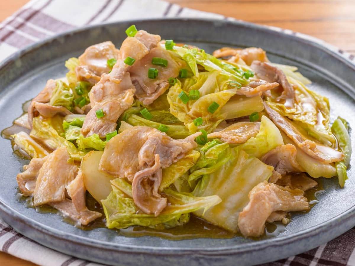 「豚バラ白菜炒め」レシピ