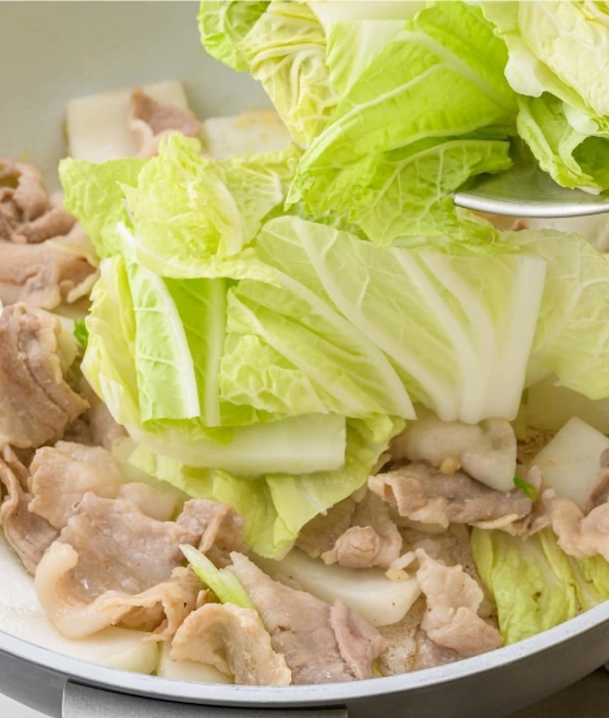 「豚バラ白菜炒め」レシピ