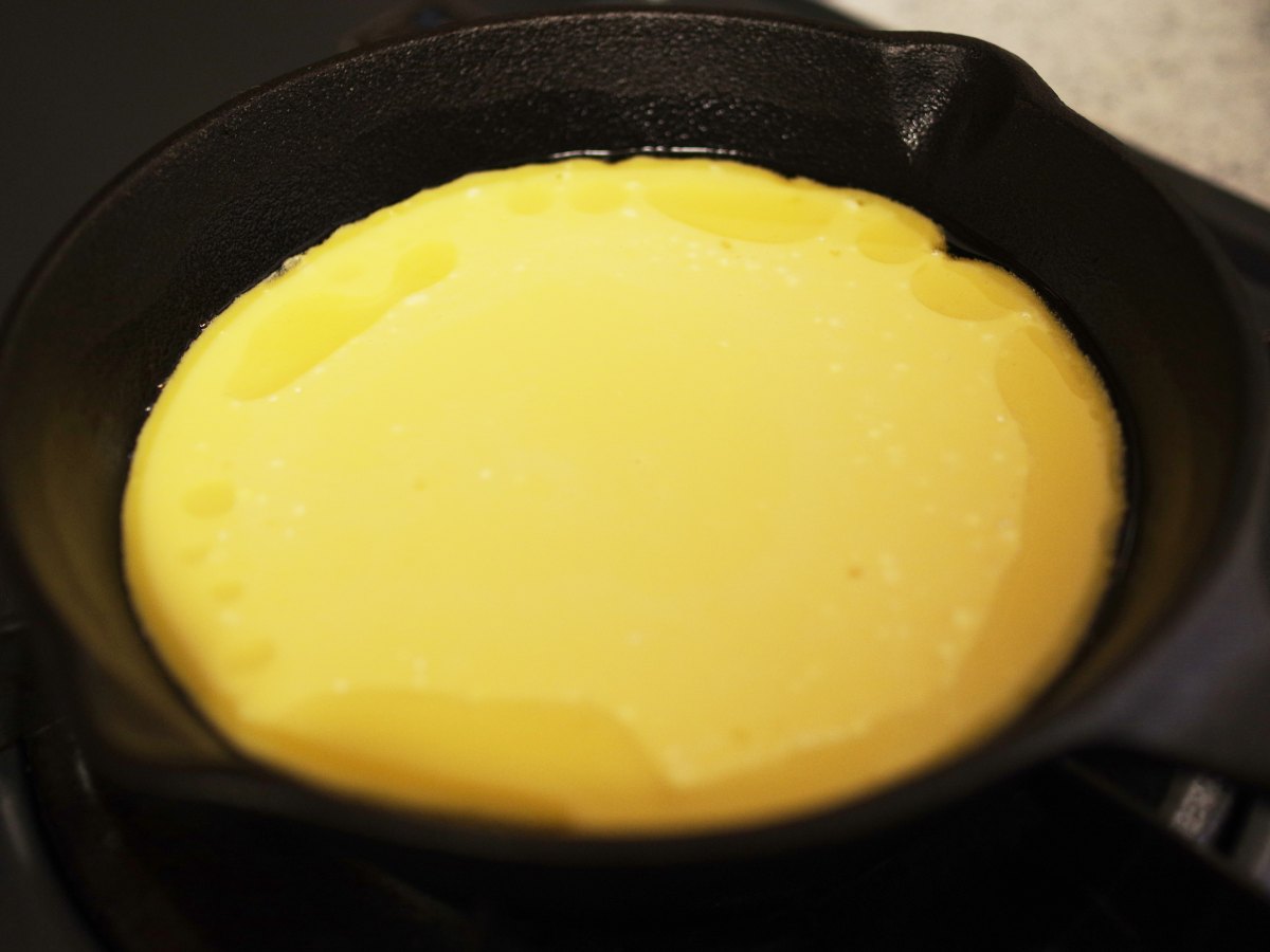 「生ハムときのこのダッチベイビー」レシピ04