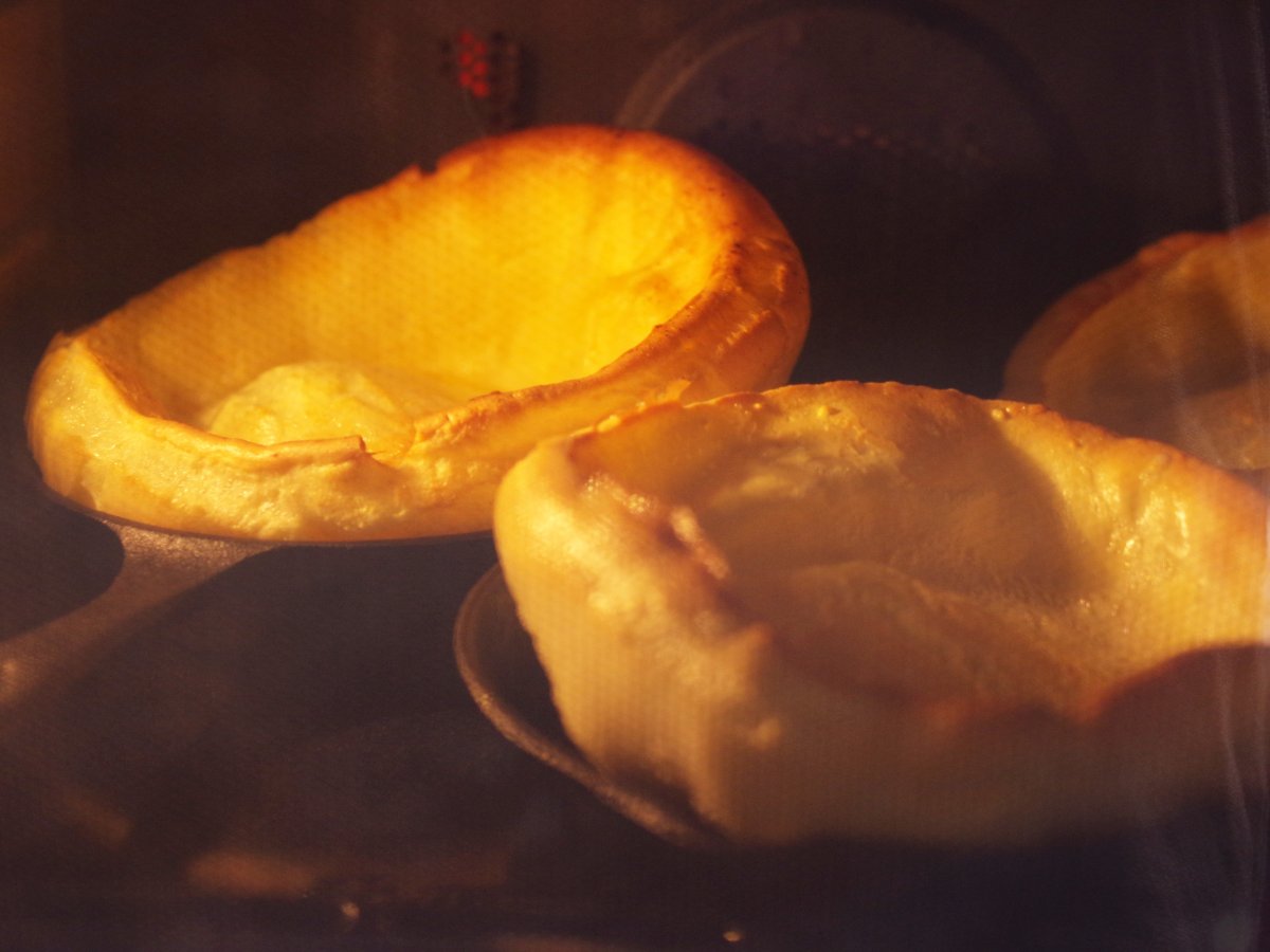 「生ハムときのこのダッチベイビー」レシピ05