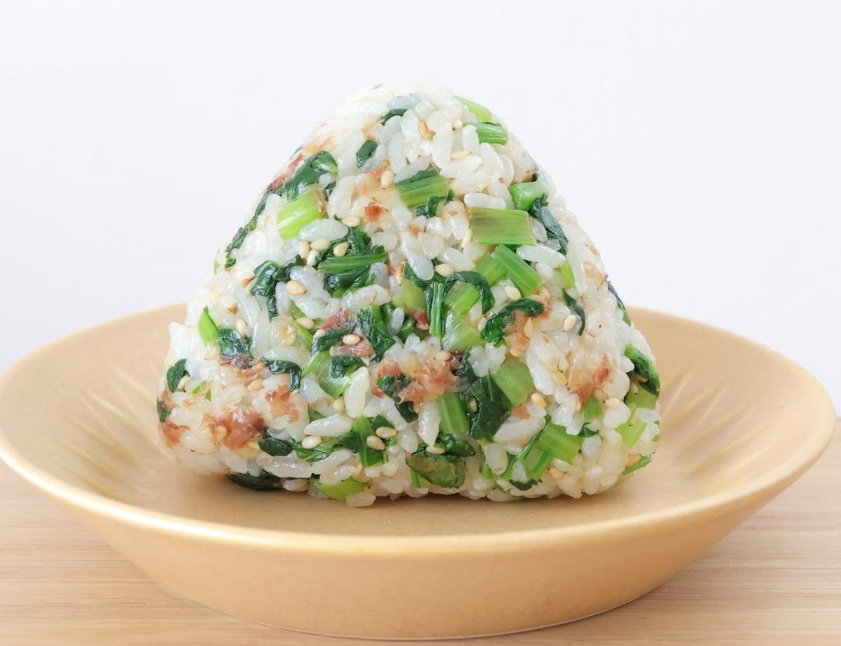 もりもり食べられる！やさしいおいしさの「おかかおにぎり」