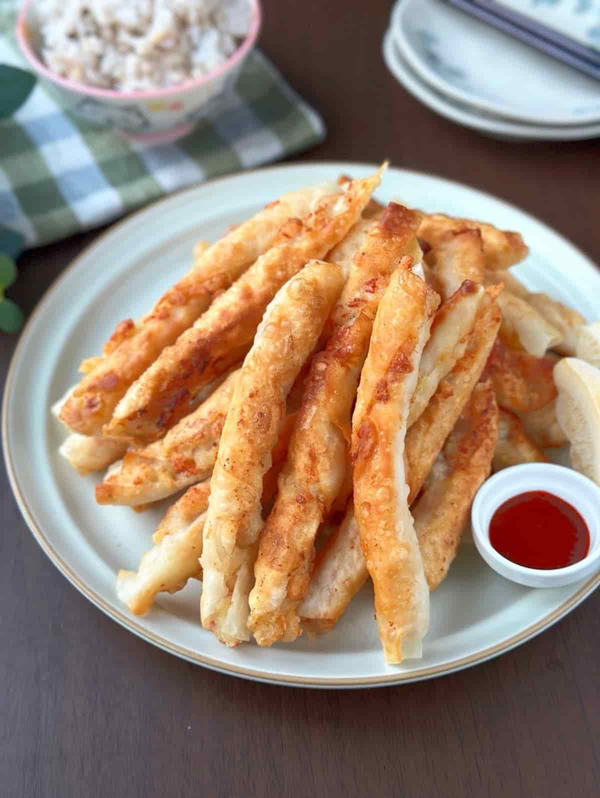 うさまるさん 鶏むね肉と凍り豆腐のロングスティック棒餃子