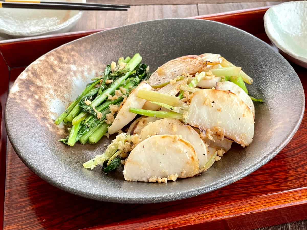 かぶと粉チーズのオリーブオイルソテー