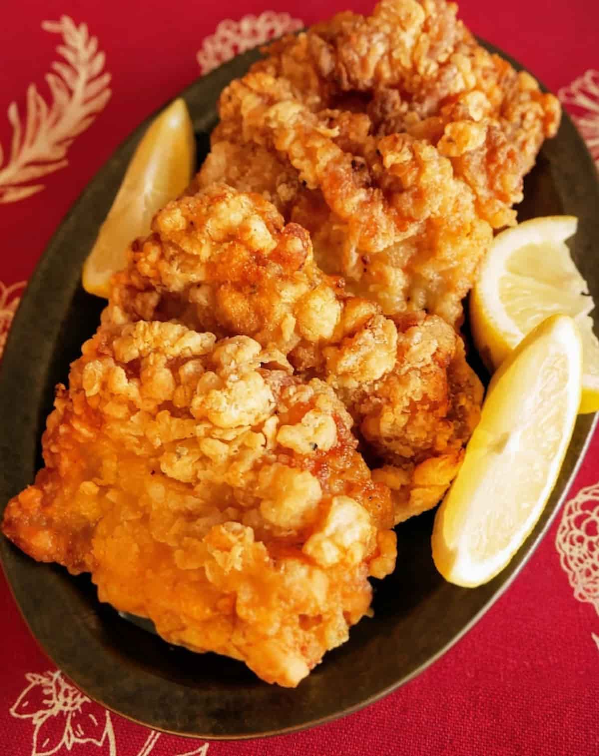 家族が喜ぶ！sakikoさんの「絶品チキン」レシピ5選 | フーディストノート