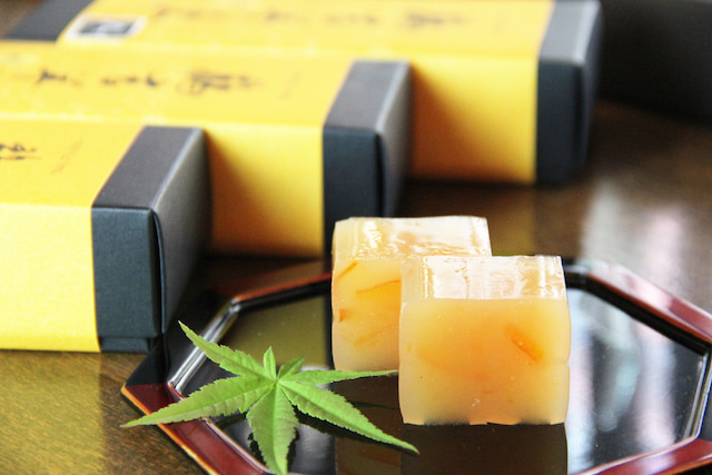 鶴吉羊羹（橙）