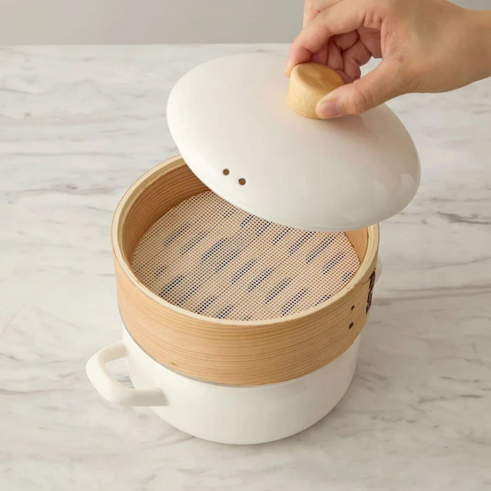 大掃除のあとはきれいをキープ！換気扇が汚れにくいキッチンアイテム5選