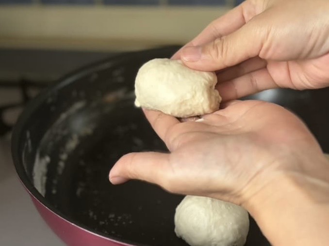 パン作り、簡単パン、肉まん、フライパンレシピ、ワンパン