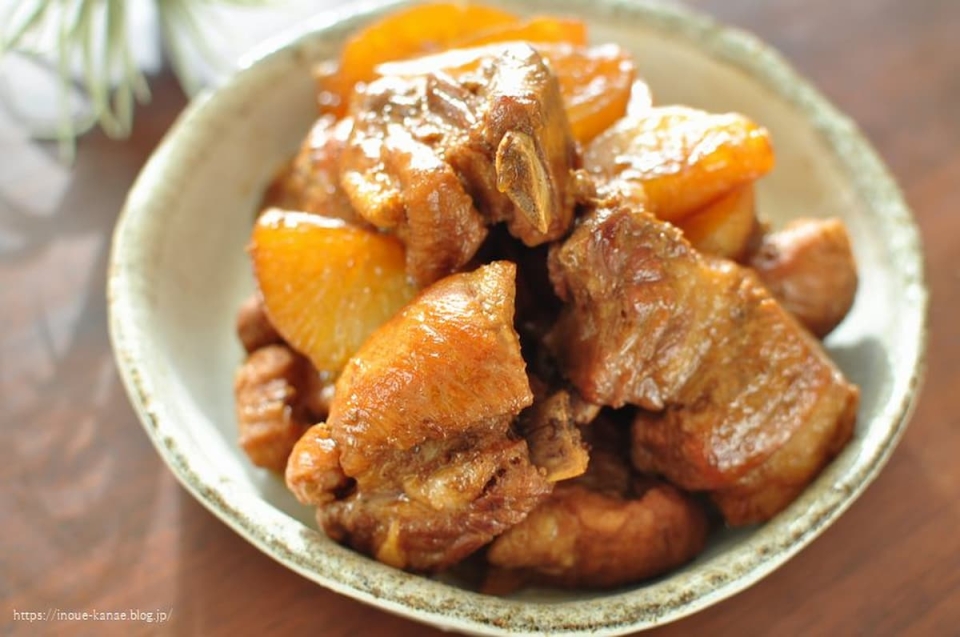 「ため息が出るほどおいしい！」人気料理研究家も感動した“絶品スペアリブ”