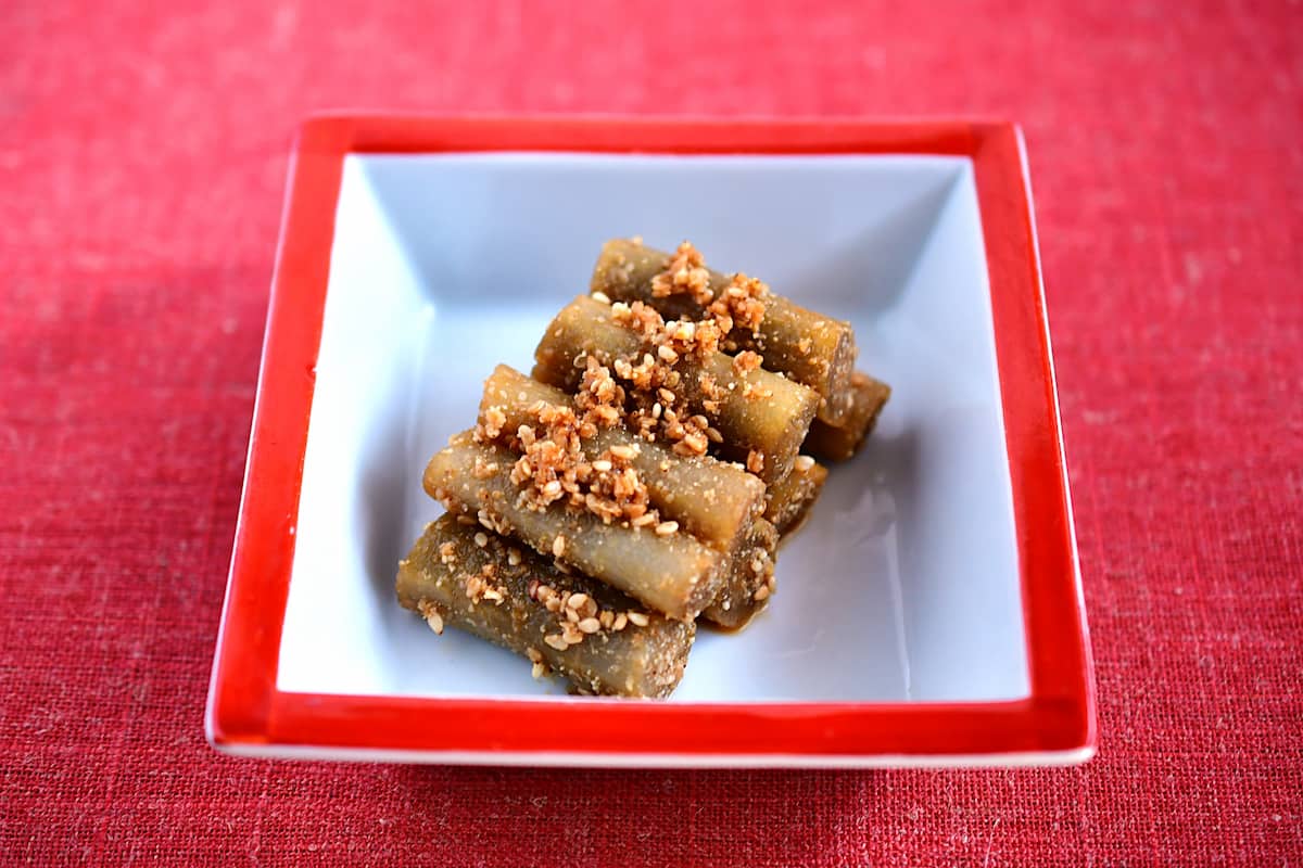 ゆでごぼうを使ったたたきごぼう