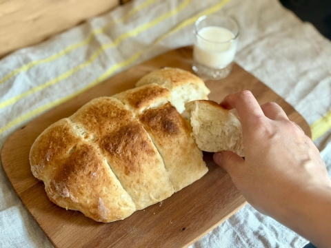 練乳が隠し味！やさしい甘さの「ミルクちぎりパン」がしっとりふわふわ♪