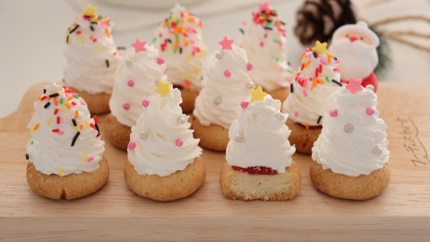 クリスマスに♪100均デコで簡単かわいい「キラキラツリークッキー」の作り方