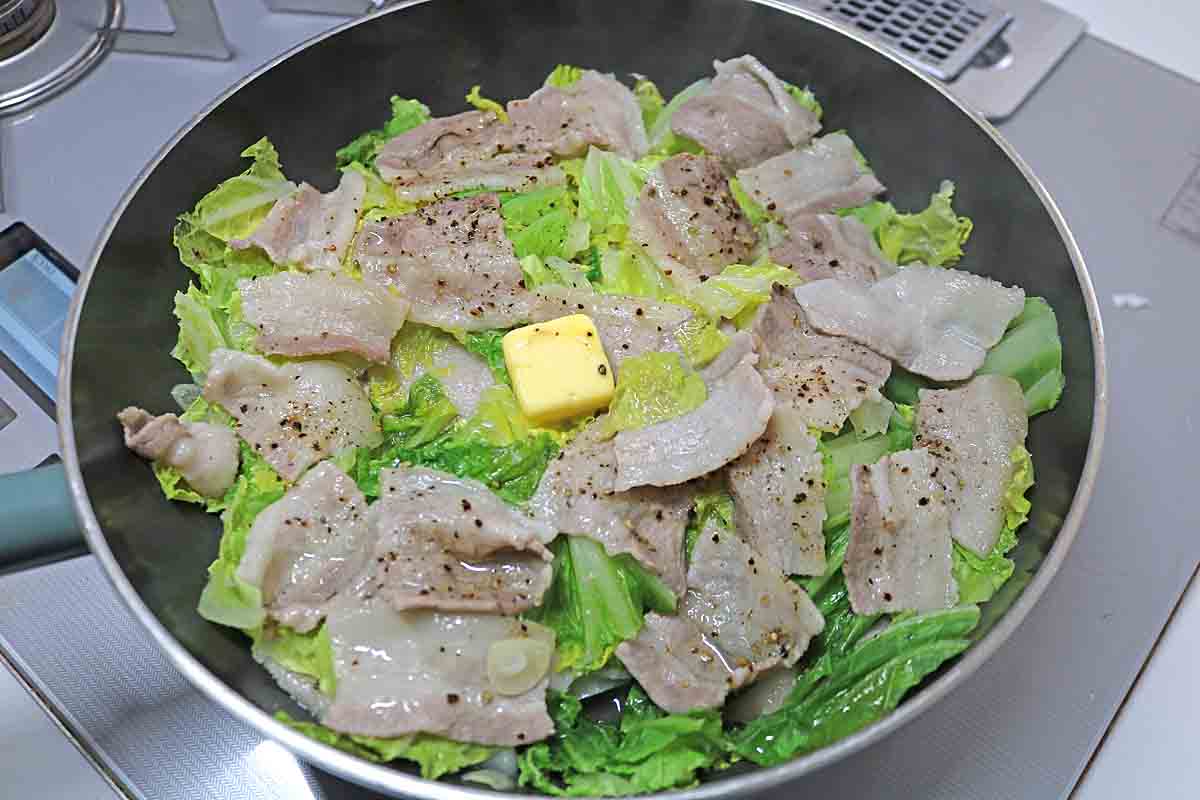 豚バラ白菜の塩バター煮10