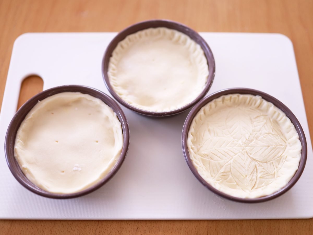 ひとり分サイズで配れる「ガレット・デ・ロワ」レシピ06