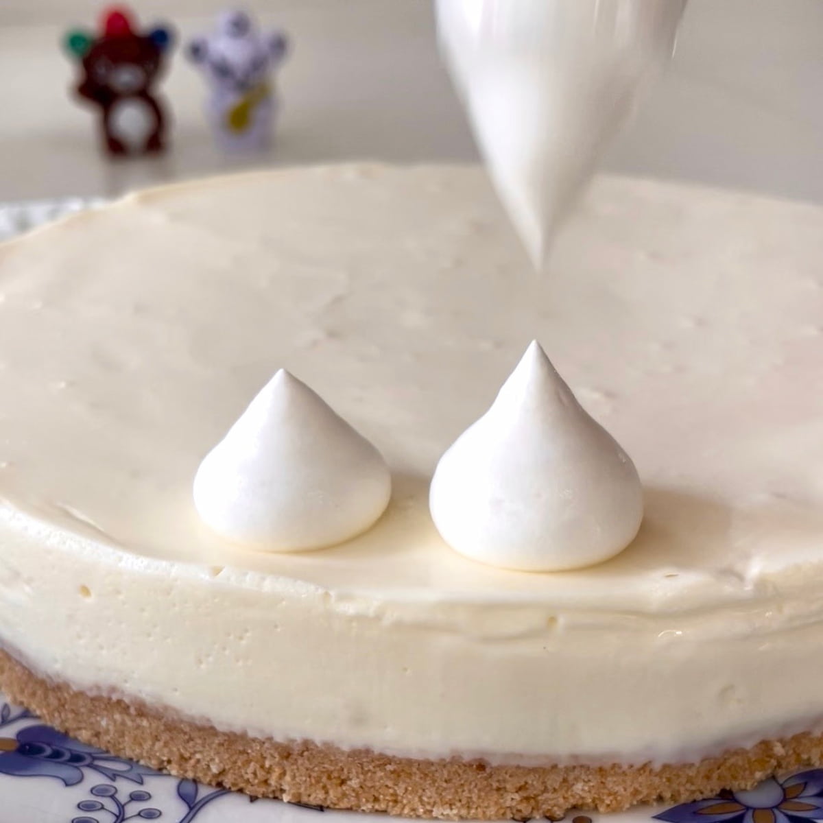 クリスマスレアチーズケーキ